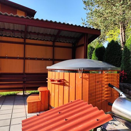 奥兹斯米特纳酒店 斯米尔泰内 外观 照片