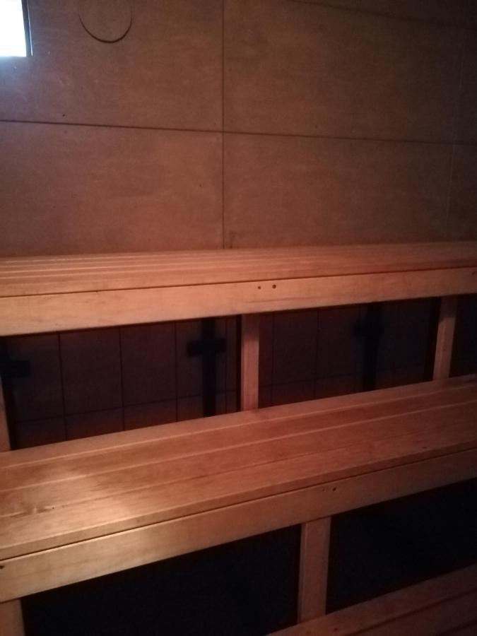 奥兹斯米特纳酒店 斯米尔泰内 外观 照片